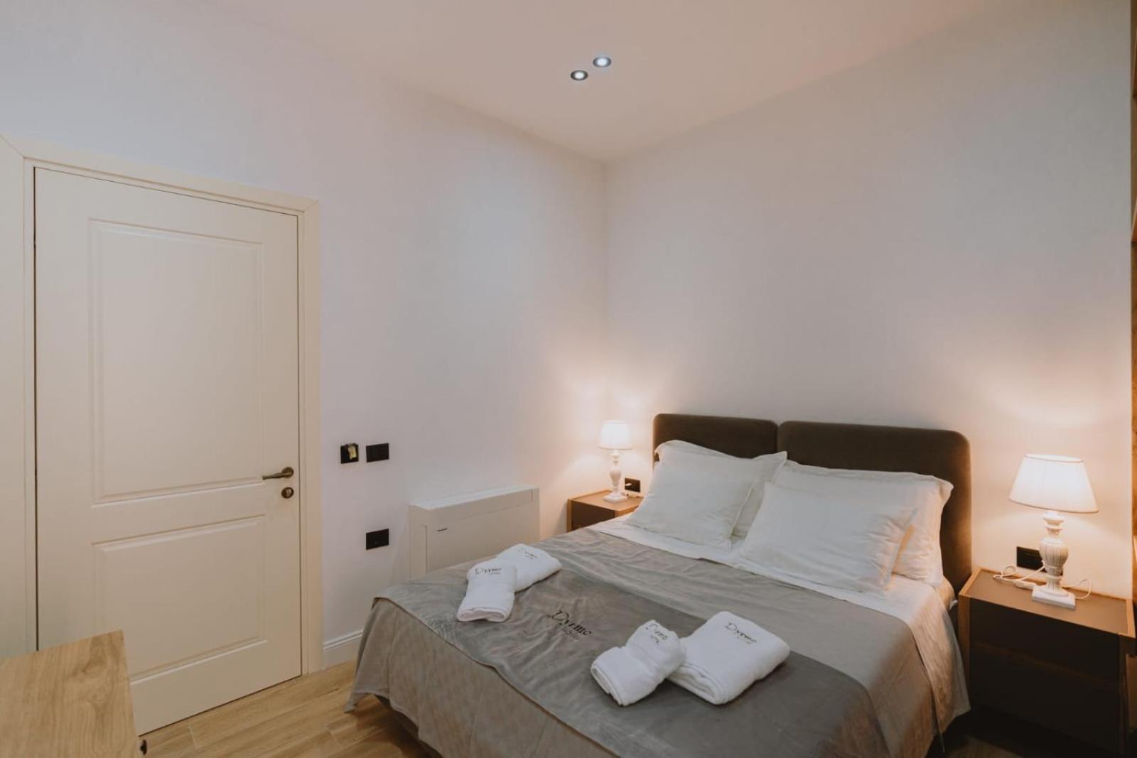Dyrmo Hotel Berat Ngoại thất bức ảnh